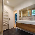 Charmante Petite Maison En Plein Centre