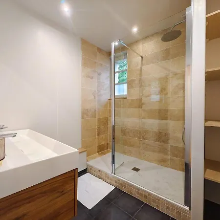 Дом отдыха Charmante Petite Maison En Plein Centre *