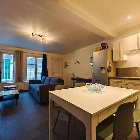 Charmante Petite Maison En Plein Centre Дом отдыха *