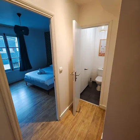 Charmante Petite Maison En Plein Centre *