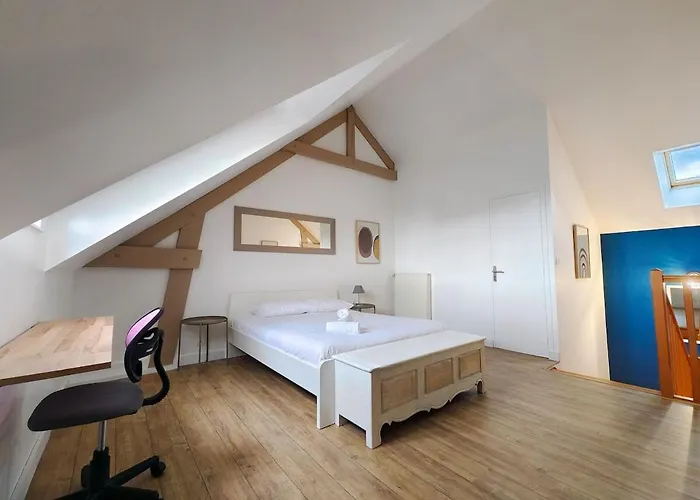 Holiday home Charmante Petite Maison En Plein Centre Caen